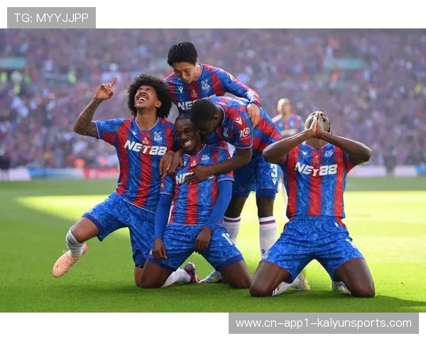 水晶宫队长格伊表态愿留队，曼城高额报价成转会关键